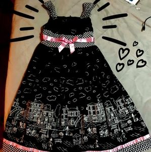 Adorable city-scape cloud dress